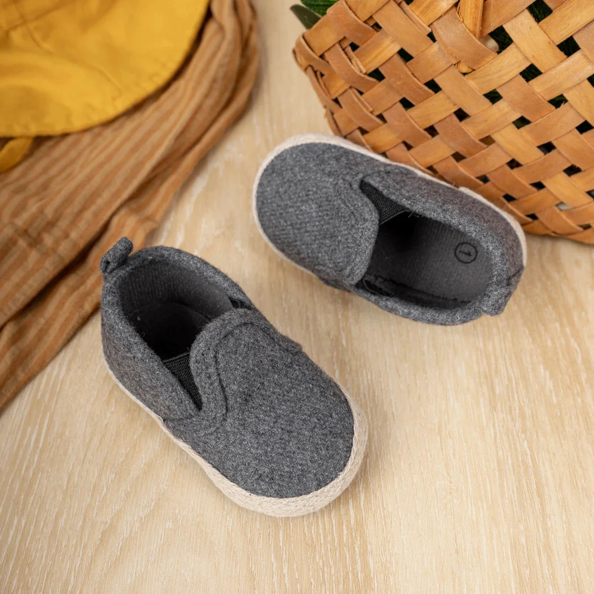 Baby Slip-On Moccasin Shoes with Soft Non-Slip Sole (0–18M) - Image 12